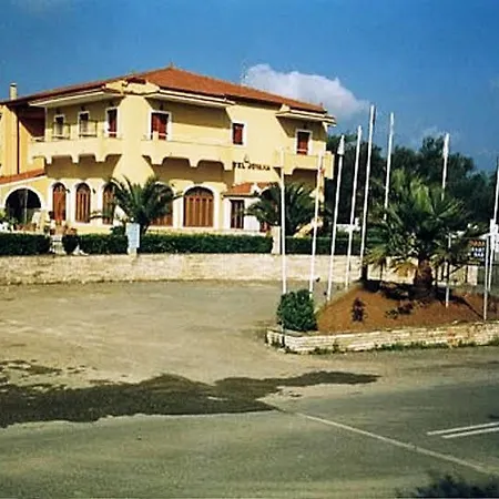 Jovana Hotel 2*